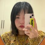 Kim Min-ha Instagram - Mirror selfies