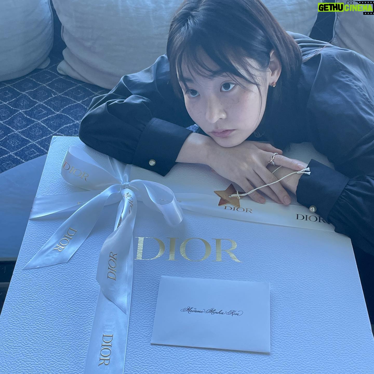 Kim Min-ha Instagram - ✨See you soon in Hong Kong✨ #Dior#DiorCruise#DiorJoaillerie