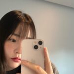 Kim Min-ha Instagram - Me in the mirror
