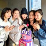 Kim Min-jung Instagram – .
우리의 10th ANNIVERSARY !!!
🩷🩷🩷
나의 어여쁘고 아름답고 순수하고 
귀한 인연. 
늘 고맙습니다. 
사랑합니다. 우주마안큼. 
–
@hs_kim_95 
@songyoona2015 
@i_taeran 
@yoo_sun0129 
@hangoeun310 
&
@by_pdc