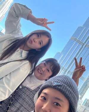 Kim Min-kyoung Instagram - In Dubai ~~
카타르 왔다가 두바이 2박3일~
너무행복하고 즐거웠다~
또 와야하는 이유가 있는곳!!
음식도 맛있고 모든게 감탄! 
분수쇼~~ 잊지못해ㅜㅜ
최고의 대접을 받고 가는 느낌!!!
다들 감사합니다ㅜㅜ
