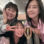 Kim Min-kyoung Instagram - 내 인생 첫 카타르~~~ 진수와 정아덕분에 아시안컵대회를 보러 왔지용 하루하루가 행복하고 16강 이겨서 더 행복하고 우리의 추억을 하나하나 쌓아간다~~ 비록 1일1한식이지만~~ 너무 맛있다~ 즐기다 갈께요~~♡♡ 유튜브 민경장군 놀러오세용~ 직관영상도 있어요~
