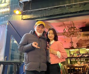 Kim Ok-vin Instagram - #연애대전 ,#lovetohateyou 
김정권감독님, 최윤만촬감님,  모든스태프분들 , 배우님, 고생많으셨어요 꼭 다시 만나요. 예쁘게 만들어준 미미,예지,정민이,유영이, 민지, 박후지, 박선희 실장님, 우리하늘이,  고생많았어요, 사랑해❤️

@kim_jeong_kwon 
@__soonsoo.mimi 
@soonsoo_minbeauty
@parkhooji