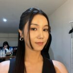 Kim Ok-vin Instagram - 태알하는 아스달을 떠나 서핑을하다 검어졌소이다. 🏄‍♂️
