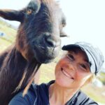 Kim Rhodes Instagram - Moments later, my hat was gone.