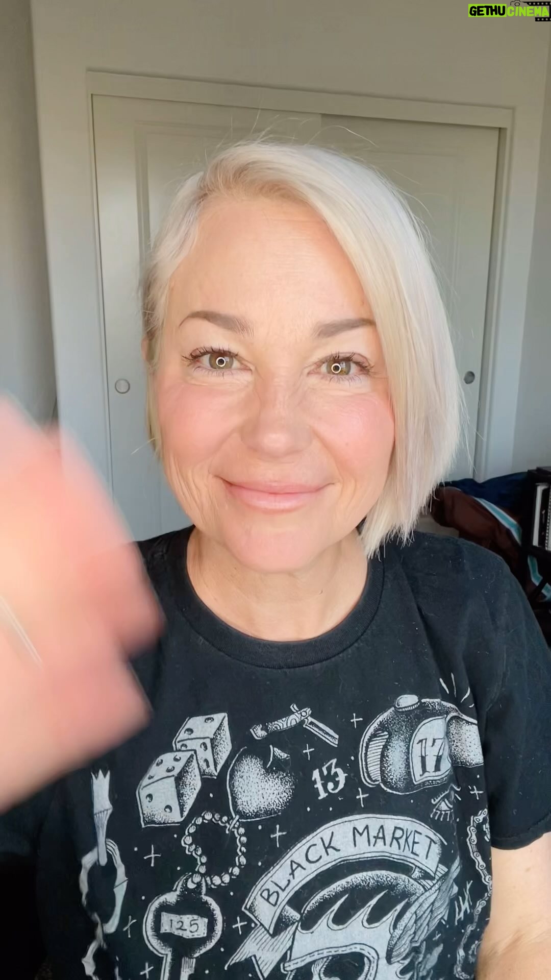 Kim Rhodes - 5.1K Likes - It’s happening!!! @basingstokecomiccon (And you know I stay until they literally roll up the carpets.)