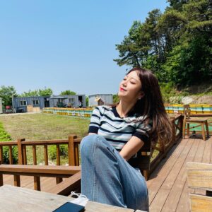 Kim So-hee Instagram - 날씨 넘 좋당 😍