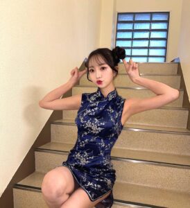 Kim So-hee Instagram - 💙치파오💙만듀💙