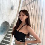 Kim So-hee Instagram - 좋은 날🖤 나 앞머리 많이 길었징?
