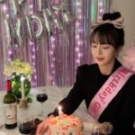 Kim So-hee Instagram – 내 칭구들, 울 팬들 생일 축하해줘서 너무 고마워 나는 정말 과분한 사랑을 받았어 💓 다들 너무 고맙구 새해 복 많이 받쟈 💓🎀
#happysoheeday🎉 #0120