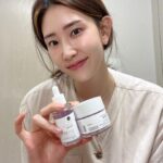 Kim Su-Ji Instagram - 순하고 좋네용☺️ . . #프리미엄클린뷰티 #935화장품