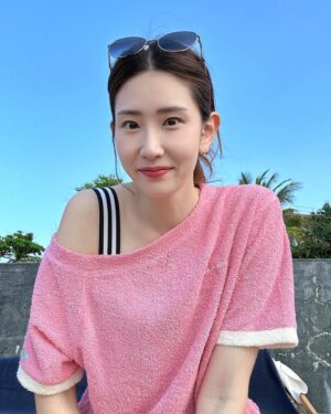 Kim Su-Ji Instagram - 행복😎🏝️