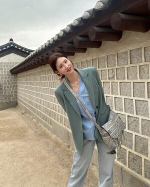 Kim Su-Ji Instagram - 💚
