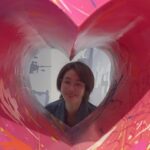 Kim Sung-ryung Instagram – #museumwave #LOVE 
#그래피티연금술사 #시릴콩고
성북동에 이렇게 멋진 곳이~😊