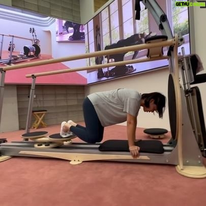 Kim Sung-ryung Instagram - #자이로토닉 #룰루랄라존 저는 꾸준히는 하는데 잘 하지는 못해요 🤪 첫영상= 쌤 시범영상(저 아님) 두번째영상= 헤메는 나 몸의체력 마음의체력을 기르고 있는중~