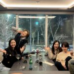 Kim Sung-ryung Instagram – 이쁜동생들과의 수다는 수다도 이쁘다~ 
#평생동안 
#장영란
#박효주
#김민정
그리고 @kut_seoul