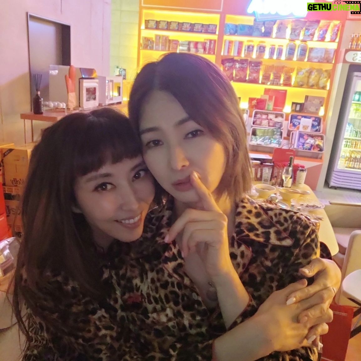 Kim Wan-sun Instagram - #youtube #이소라 #슈퍼마켙 행복한 추억~🥰