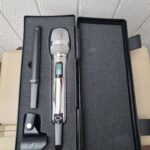 Kim Wan-sun Instagram - 팬분들에게 받는 선물은 하나같이 다 소중합니다. 하지만 이번 선물은 정말 특별한 것 같아요. 커스텀 마이크를 선물해주신 소희님, 진심으로 감사합니다. 좋은 음악으로 보답하겠습니다. 다시한번 감사합니다. ❤️❤️❤️