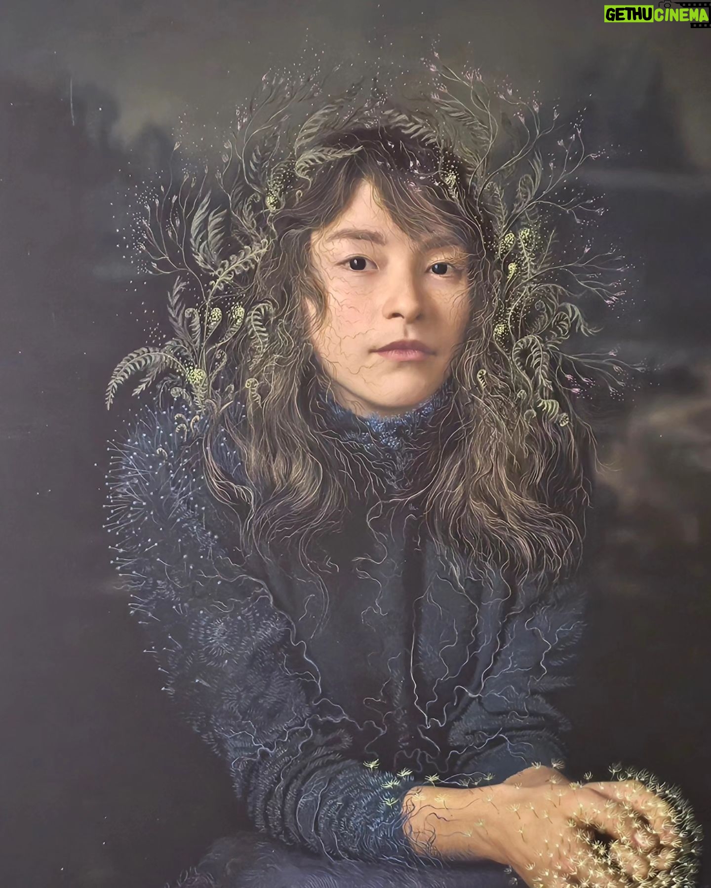 Kim Wan-sun Instagram - #박우정작가 @caute.woojungpark @camille.park.art #몸으로피우다. #전시 #여의도 #아트살롱드아씨