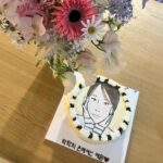 Kim Ye-won Instagram - 축하해주신 많은 분들 덕분에 정말 정말 행복한 생일을 보냈습니다♥️ 제가 잊지 않고 잘 할게요!!!!! 올 한해 너무 따뜻했다는 걸 온전히 느끼는 날이었어요 살앙행용 💜😬🫶🏻