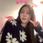 Kim Ye-won Instagram - 너무 츠버.... 🥶 집이 최고다