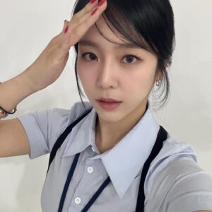 Kim Ye-won Instagram - 탁스패치 📸