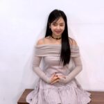Kim Ye-won Instagram - 2023 마지막사진들 📸 다 털어내고 새롭게 2024를 맞이해야지. 올 하반기는 덕분에 너무 특별하고 행복했습니다! 내년이 너무 설레고 기다려지는 마지막날을 보내게 해주셔서 감사합니다 모두 새해 복 많이 받으시고 많이 많이 웃었으면 좋겠어요☺️🩵