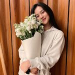 Kim Yoon-hye Instagram - 💐
