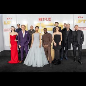 Kim Yun-jee Instagram - LIFT dropping this FRIDAY on @netflix 🔥 So blessed to be around such incredible people on this film🙏🏻 thank you @netflix @netflixfilm @kevinhart4real @therealhartbeat and everyone else involved for an amazing journey for the last 2yrs🫶🏻🙏🏻