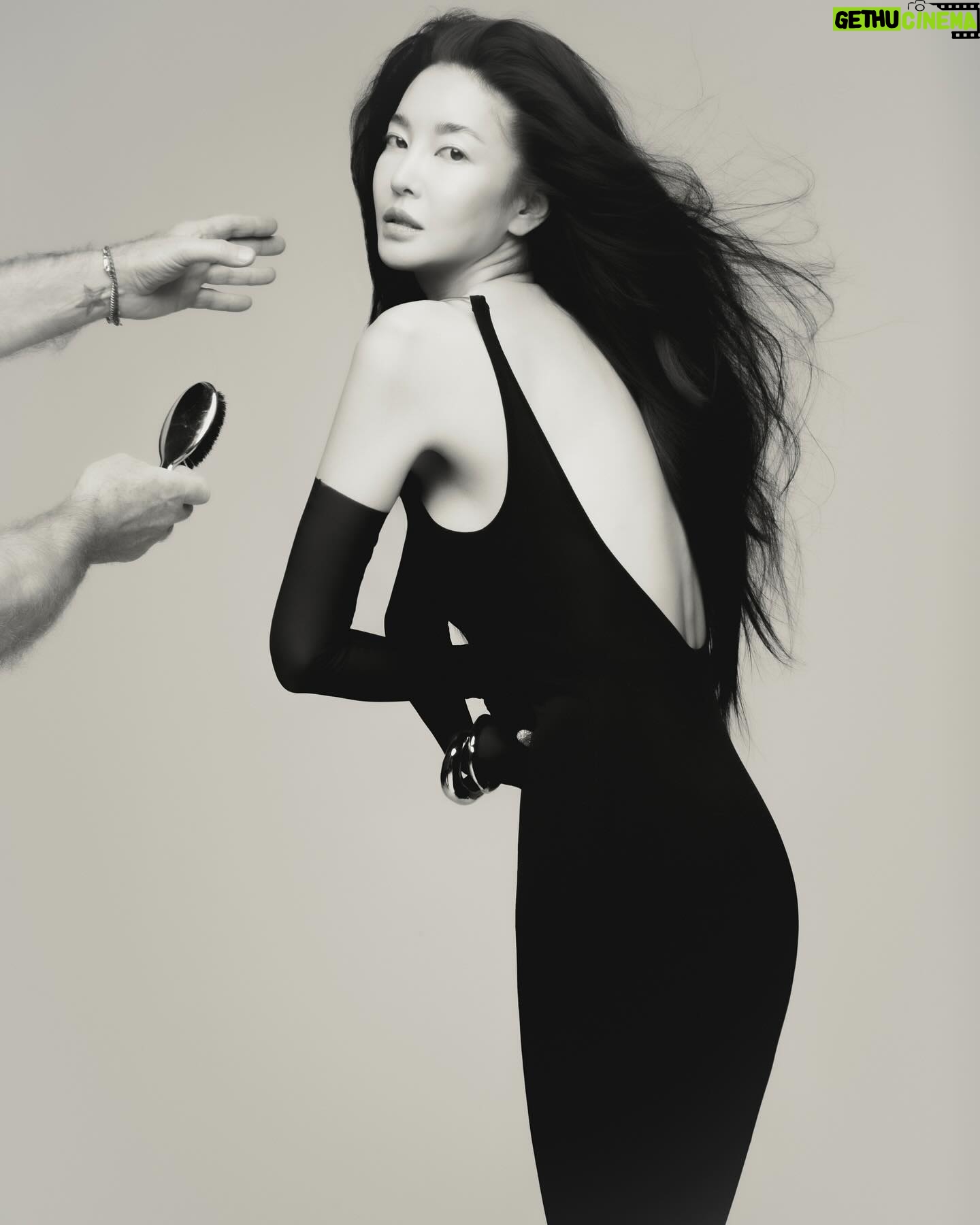 Kim Yun-jee Instagram - π @numero_netherlands Photography: @petros_koy Styling: @ayumiperry Makeup: @gpcbeauty Hair: @peterbutlerhair Photography assistants: @phlipisme @thericardolara Styling assistants: @naurweyy @kingbandit21 @rowainee Editor: @timiletonja Editorial director & interview: @janaletonja