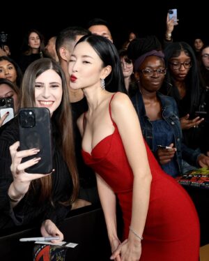 Kim Yun-jee Instagram - 010824 LIFT New York Premiere @netflix 🔥 #liftnetflix #리프트비행기를털어라