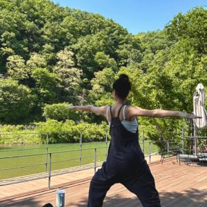 Kim Yun-jee Instagram - 소중하고 따스했던 5월의 조각들🫠💕 pieces of May 🙏🏻