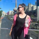 Kim Yun-jee Instagram - Vegas trip for our 2nd wedding anniversary💕 봉봉스콜랄랄라 내가 아주 자갈치해😘 #결혼2주년 #092621