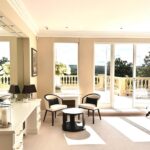 Kimberley Garner Instagram – my home Country chic Interiors finished @kimberleygarnerhome I wanted to keep in the style of the English home but with a touch of LA in the hills. What do you think?