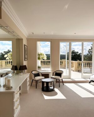 Kimberley Garner Instagram - my home interiors I designed at the start of the year just finished 🌟 @kimberleygarnerhome