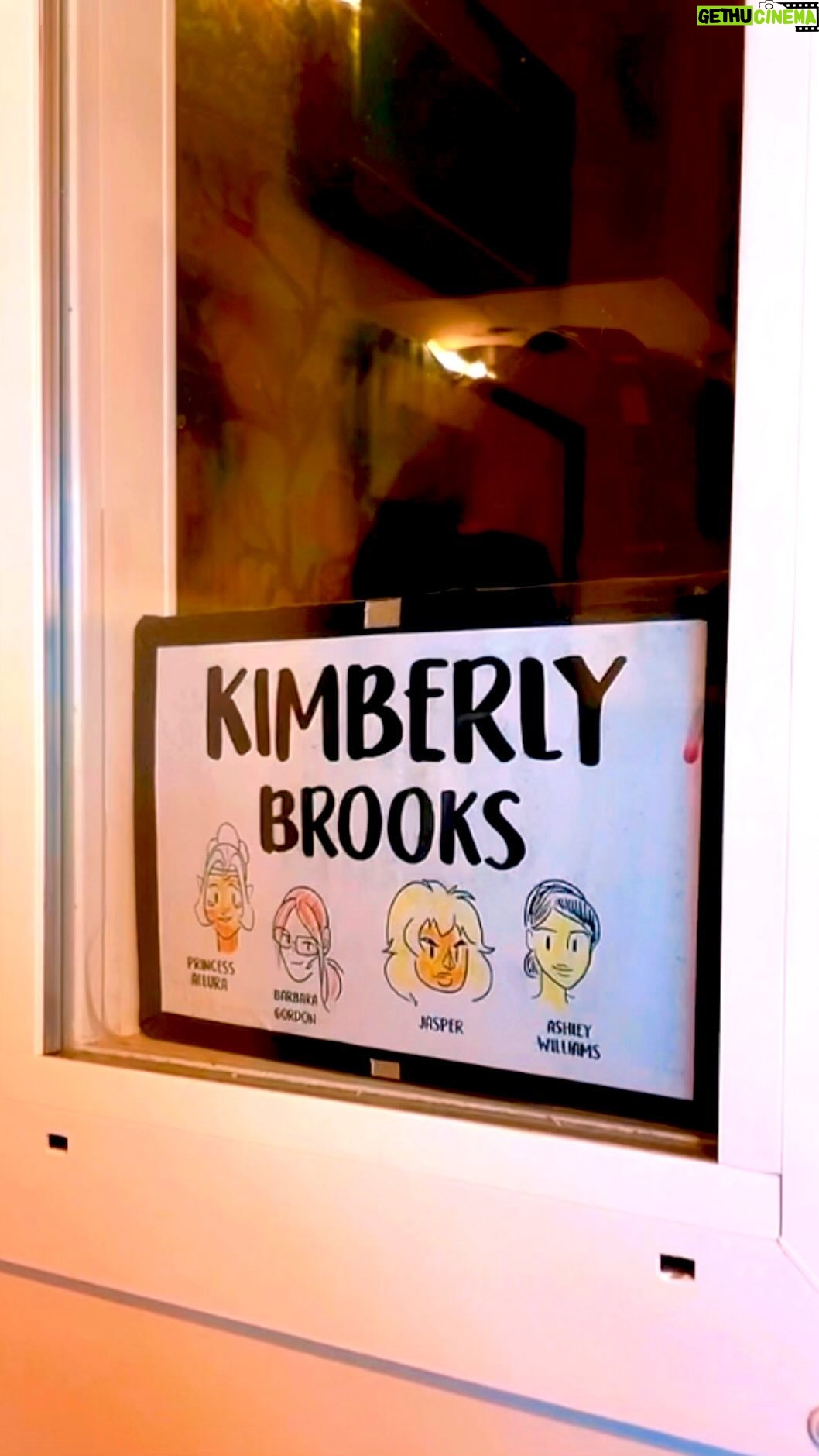 Kimberly Brooks - 1.9K Likes - Recording a new character for you šļø
-
-
-
-
-
-
-
-
#voice #voiceover #voiceacting #actress #recording #recordingstudio #instudio #voiceactor #voiceovers #voicedub #voiceviral #recordingsession #cartoons #anime #adventure #recordingartists #studio #reels