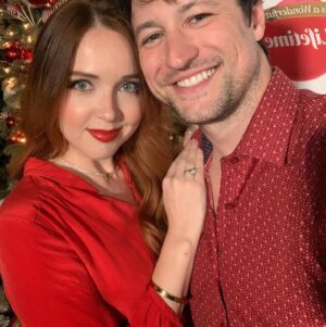 Kimberly Whalen Instagram - We got into the Christmas spirit tonight at the “Gift of A Lifetime” charity event for @lifetimetv .It was lovely to meet the @ninthhousefilms team. I can’t wait to see @curtmega in “A Cowboy Christmas Romance” Dec 9th. Thank you @autumnfederici for the invite. 🤠🎄❤️ #acowboychristmasromance