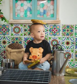 Kimberly Chia Instagram - *GIVEAWAY* 

Photoshoots at different stages of Kyzen’s life is really my favorite thing to do 😍 LOVE this themed family photoshoot with @tinytoddsg ✨

I really think the best gift we can give are memories which is why @tinytoddsg and I would love to gift a complimentary Family Theme photoshoot to 1 of you!☺️ 
All you have to do is: 
1. Be following me and @tinytoddsg
2. Like this photo 
3. Comment “I would love a family photoshoot” 

Giveaway will end on 24th Jan, 2359 and we will contact the lucky winner 🥰