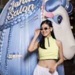 Kimberly Chia Instagram – Checking you out with unicorns and capybaras 🎀 

@gentlemonster @jennierubyjane @accesscoms 
#GENTLEMONSTER #JENTLESALON #GENTLEMONSTERXJENNIE 
✨✨✨ 
Outfit @armaniexchange 
HMU @vivsbeautynotes 
Captured by @bam_visuals @runyi_1605