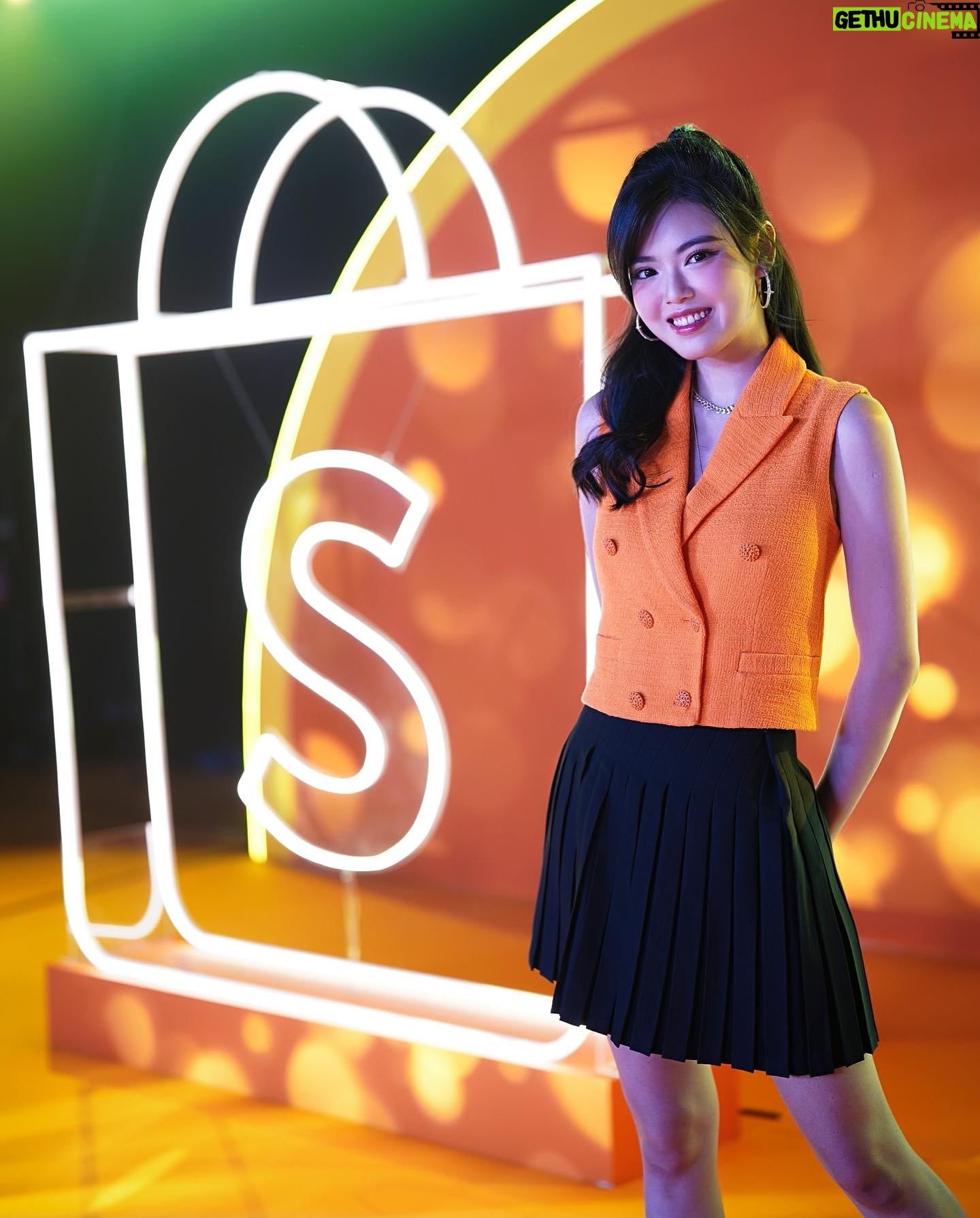 Kimberly Chia Instagram - Happy 11.11 😛 hope your cart is empty and your hearts are full!🥰