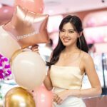 Kimberly Chia Instagram - Felt absolutely golden with @goldheartjewelry ✨ Love the pieces I’m wearing, the rounded curves of the 999 Gold Waterfall Beads, dainty yet lavish 😍 @goldheartjewelry #goldheartjewelry #BejewelledParty #GrandOpening #999Gold
