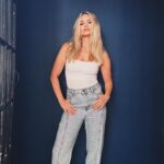 Kimberly Wyatt Instagram - Through the highs, the lows and the many curveballs life throws - hang in there! Im playing at @pubinthepark Marlow this Saturday!! 🎵 🩷 this crazy lil thing called life is made so much better with real moments with real people carving out time to celebrate what we have and letting go of the have-nots if even for a few stolen hours from the grind!!! Hope to see you there! 💜…life Xx -K