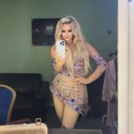 Kimberly Wyatt Instagram - The future looks bright when you’re wearing all that glitters getting ready to take the stage again. 🩷✨ #DontchaDisco #disco #noughties #dance #dj #60shair