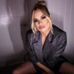 Kimberly Wyatt Instagram - Today's agenda: Sparkle fiercely and mean business! 💫✨💼 #SeriousSparkle Fave products used to create my lewk: Concealer and contour: @elfcosmeticsuk (under £10 each and the BEST!!) Brows: @lauramercier Lips: @maccosmetics new shade: Teaser 👄