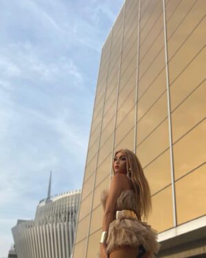 Kimmy Couture Instagram - Hi! I missed you 🤍
Its been a year wearing this outfit for Meet and Greet. I think its about time to post it 🤍☺️