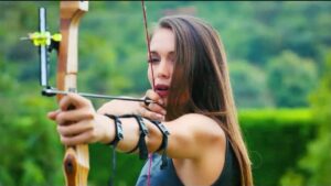 Kimya Gökçe Aytaç Instagram - #watchout 🏹 Hatırlayanlar 🤚🏻 
Bu akşam ortalık baya karışıyor benden söylemesi😉
Saat 2o:oo ‘de görüşmek üzere! #bayyanlış