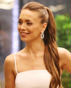Kimya Gökçe Aytaç Instagram - Set 🧡
@sendendahaguzelfox 
@goldfilmyapim 💫 
@ilkerbackstage 🙏🏻