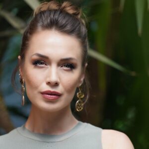 Kimya Gökçe Aytaç Instagram - İrem Çelik ❤️
Hadi başlıyoruz!🐣Heyecanlıyız!
@bayyanlisfox 📸: @mortezaatabaki 🙌🏻