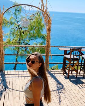 Kimya Gökçe Aytaç Instagram - Home 11:11 🤍