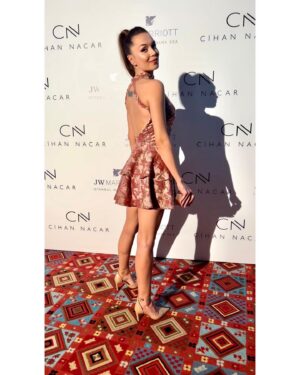 Kimya Gökçe Aytaç Instagram - Daha nice Yıllara sevgili @cihan.nacar ❣️ Müthiş büyülü bir geceydi ✨